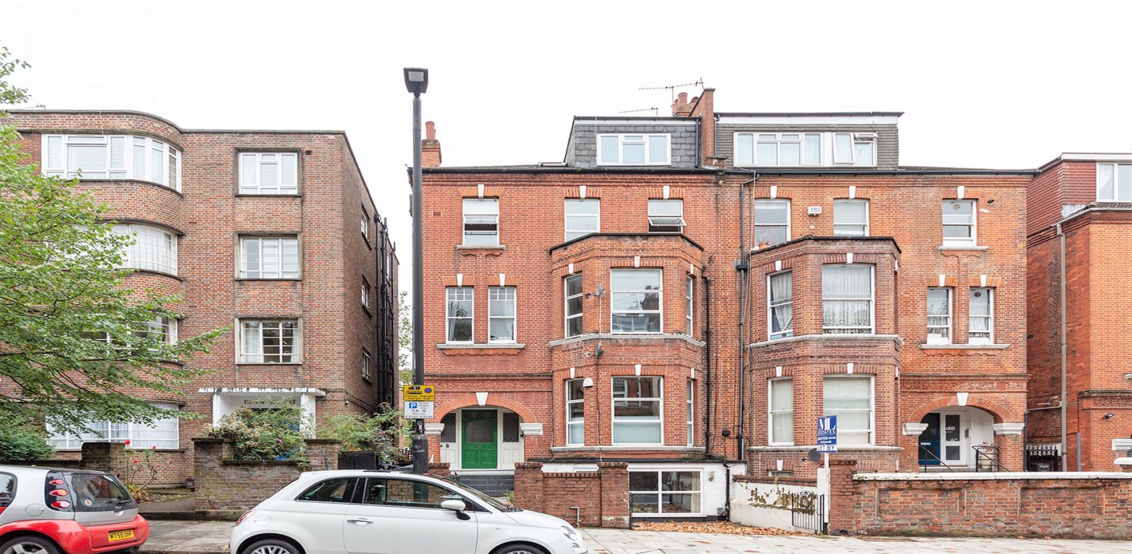 			2 Bedroom, 1 bath, 1 reception Flat			 Fordwych Road, KILBURN